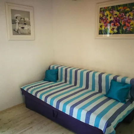 Dora Mljet * Kozarica